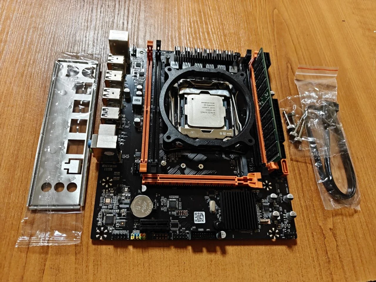 Материнская плата X99H V2.0+2680V4+DDR4-1X16GB, фото 1